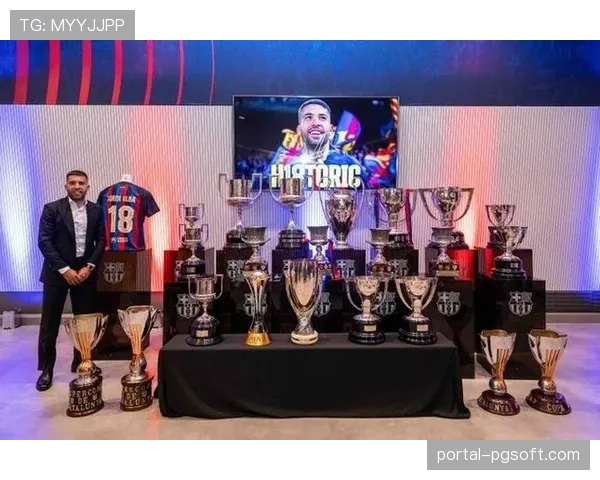 欧冠官方APP推出AR虚拟奖杯合影功能,增强球迷互动体验 欧冠官方APP推出AR虚拟奖杯合影功能,增强球迷互动体验